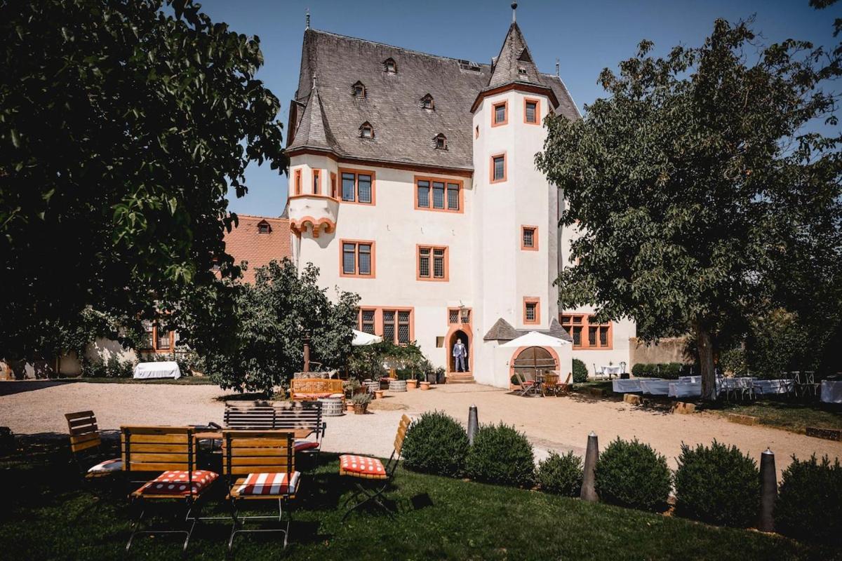 Schloss Schoenborn Geisenheim Extérieur photo